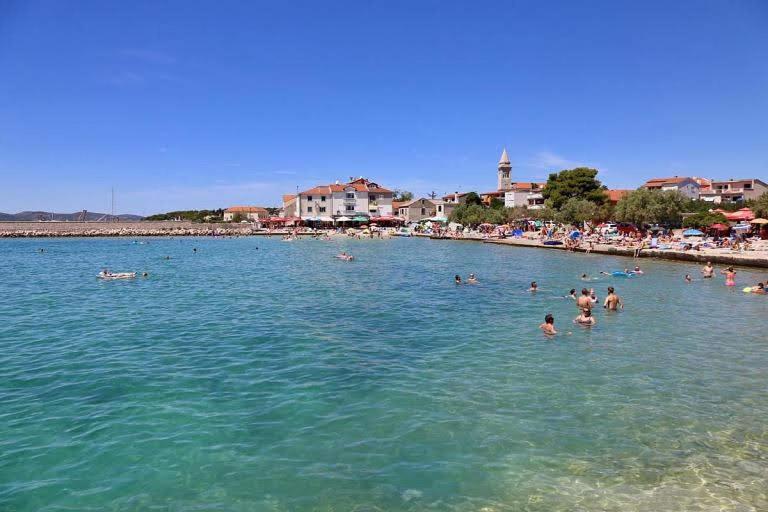 Apartmani Damir Kazija Pakoštane Εξωτερικό φωτογραφία